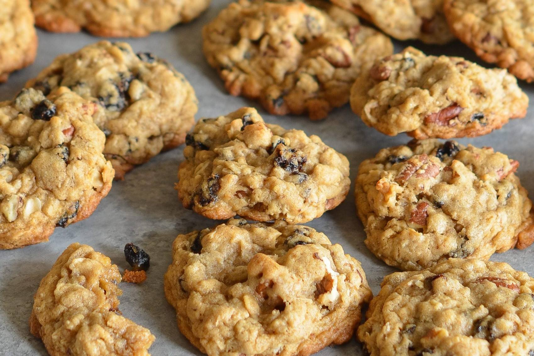 oatmeal-raisin-cookies-recipe